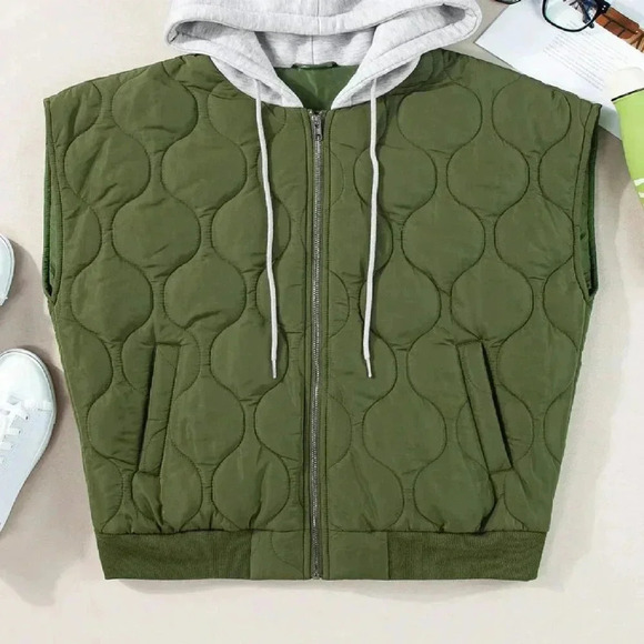 Olive Green Boho Women's Quilted Cozy Free Style Drawstring Hooded Puffer Vest - Picture 4 of 4